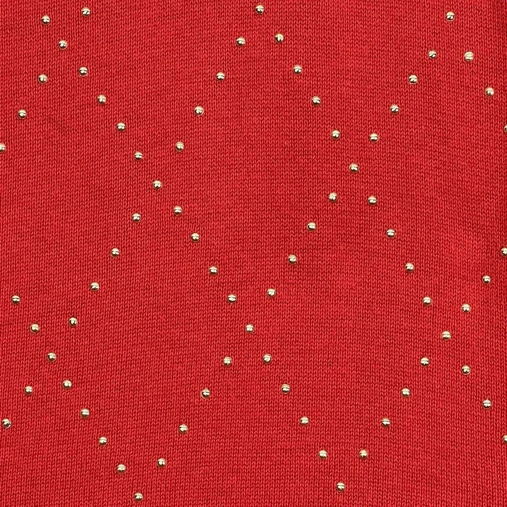 Tommy Hilfiger neck layering